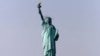 Kip slobode u Njujorku, arhivska fotografija . (AP Photo/Mark Lennihan)