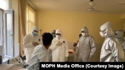 په افغانستان کې ۳۳۰۴۵ تنه بیرته له کرونا ویروس څخه جوړ شوي دي 