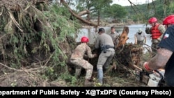 德克萨斯州克尔县的救援和恢复工作正在全力进行中。