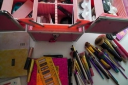 “Ser [trans] en algunas partes de Centroamérica es peligroso (…) y no hay nada que puedas hacer al respecto, porque no puedas dejar de ser trans. No es algo que hiciste, es quién eres”, explicó a la VOA Rodrigo Heng-Lehtinen.