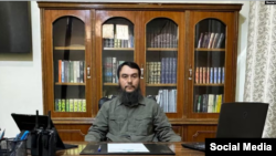 41 yashar Sayfiddin Tojiboyev yangi Suriya hukumati mudofaa vazirligining tezkor shtab qo‘mondoni etib tayinlangan.