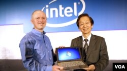 Intel también está interesado en tecnología de informática integrada y portales de moda en China.