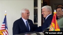 Potpredsjednik SAD Majk Pens i crnogorski premijer Duško Marković posle susreta u Bijeloj kući, ponedeljak 5. jun 2017