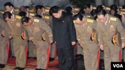 Los interrogantes en los países de occidente continúa sobre si el joven Kim cuenta con las capacidades para guiar a una nación.