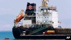 En virtud de acuerdos con Venezuela como parte del programa Petrocaribe, Haití llegó a recibir unos 60.000 barriles de crudo al día en condiciones mucho más favorables que las del mercado.