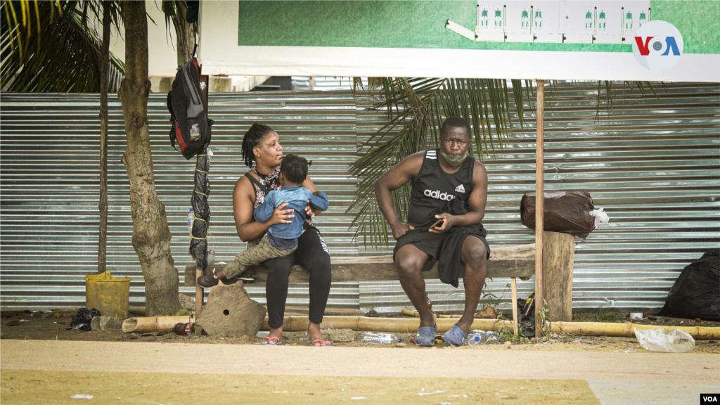 Autoridades colombianas y panameñas se reunirán para coordinar un plan de trabajo y así mitigar los impactos que esta migración masiva genera en sus territorios. Los migrantes no tiene otra opción que esperar para continuar su camino. 