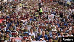 南韓民眾在首爾抗議日本釋放核電站處理廢水。（2023年8月26日）