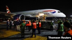 Kedatangan gelombang pertama vaksin COVID-19 buatan Rusia, Sputnik V di Mexico City, Senin, 22 Februari 2021. (Foto: dok).