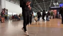 Дино носи „зен“ за патниците пред нивниот лет