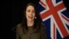 Perdana Menteri Selandia Baru Jacinda Ardern berbicara kepada media dalam konferensi pers di Parlemen di Wellington, 17 Agustus 2020. (Foto: AFP)