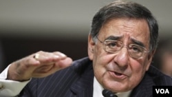 Leon Panetta está a favor de retirar un número significativo de tropas de Afganistán.