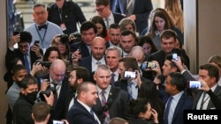 Abadepite b'Amerika bateranye kugira ngo batore umuyobozi wabo mushya