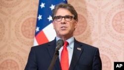 Міністр енергетики США Рік Перрі спілкується з пресою в Москві, 13 вересня 2018