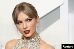 Taylor Swift arrives at the 2022 MTV Video Music Awards at the Prudential Center in Newark, New Jersey, U.S., August 28, 2022. (REUTERS/Eduardo Munoz)