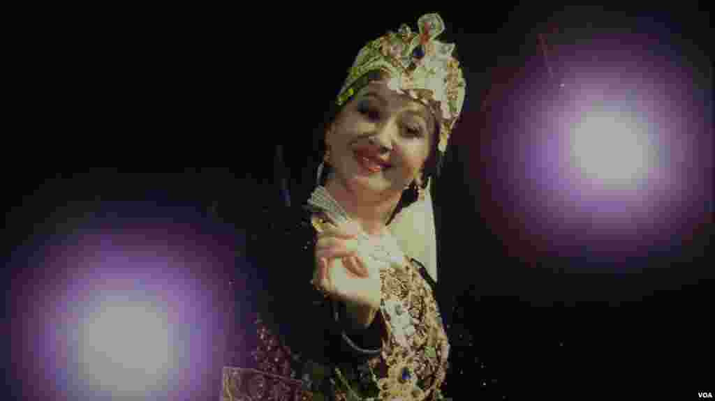 Mumtoz kuy va qo'shiqlar milliy raqs bilan yanada jozibali.&nbsp;