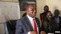 Zimbabwe opposition leader Douglas Mwonzora addressing journalists in Harare on May 4, 2021 (VOA/Columbus Mavhunga)