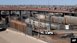 El presidente de EE.UU., Donald Trump realizará un mitin en El Paso para mostrar por qué está exigiendo que se construya un total de más de 160 kilómetros de nuevos muros a lo largo de la frontera de casi 3.100 kilómetros.