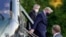 Президента Трампа привезли до лікарні поблизу Вашингтона у вертольоті. 2 жовтня 2020 р.