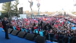 Turkiyada saylov kampaniyasi