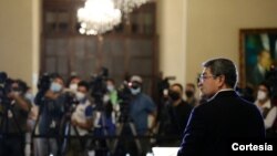 Presidente hondureño, Juan Orlando Hernández, expone sus argumentos ante señalamientos por narcotrafico y corrupción. Foto cortesía Casa de gobierno.