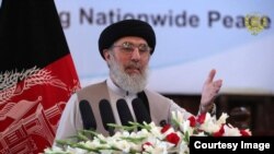 آقای حکمتیار گفت انتخابات ولسی جرگه باید با وجود کمیسیون کنونی برگزار شود.