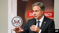 Американскиот државен секретар Антони Блинкен патува за Израел за да донесе „порака за солидарност и поддршка“, соопшти Стејт департментот.